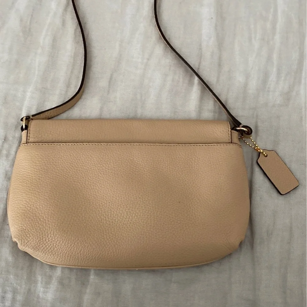 Coach - Picture 6 of 12